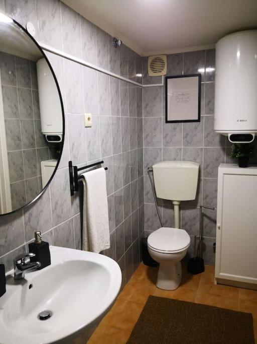 City Center Apartment - Avenida Da Liberdade Lisbon Luaran gambar